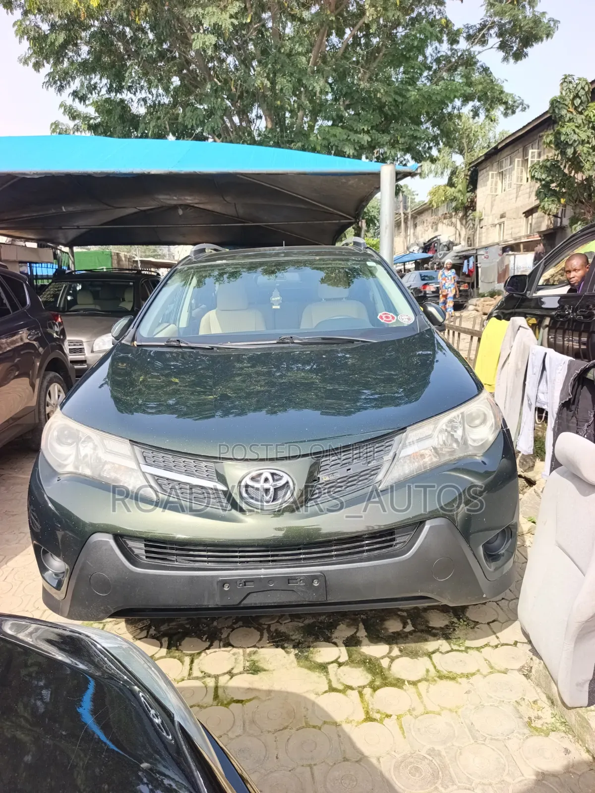 Toyota RAV4 LE FWD (2.5L 4cyl 6A) 2013 Green