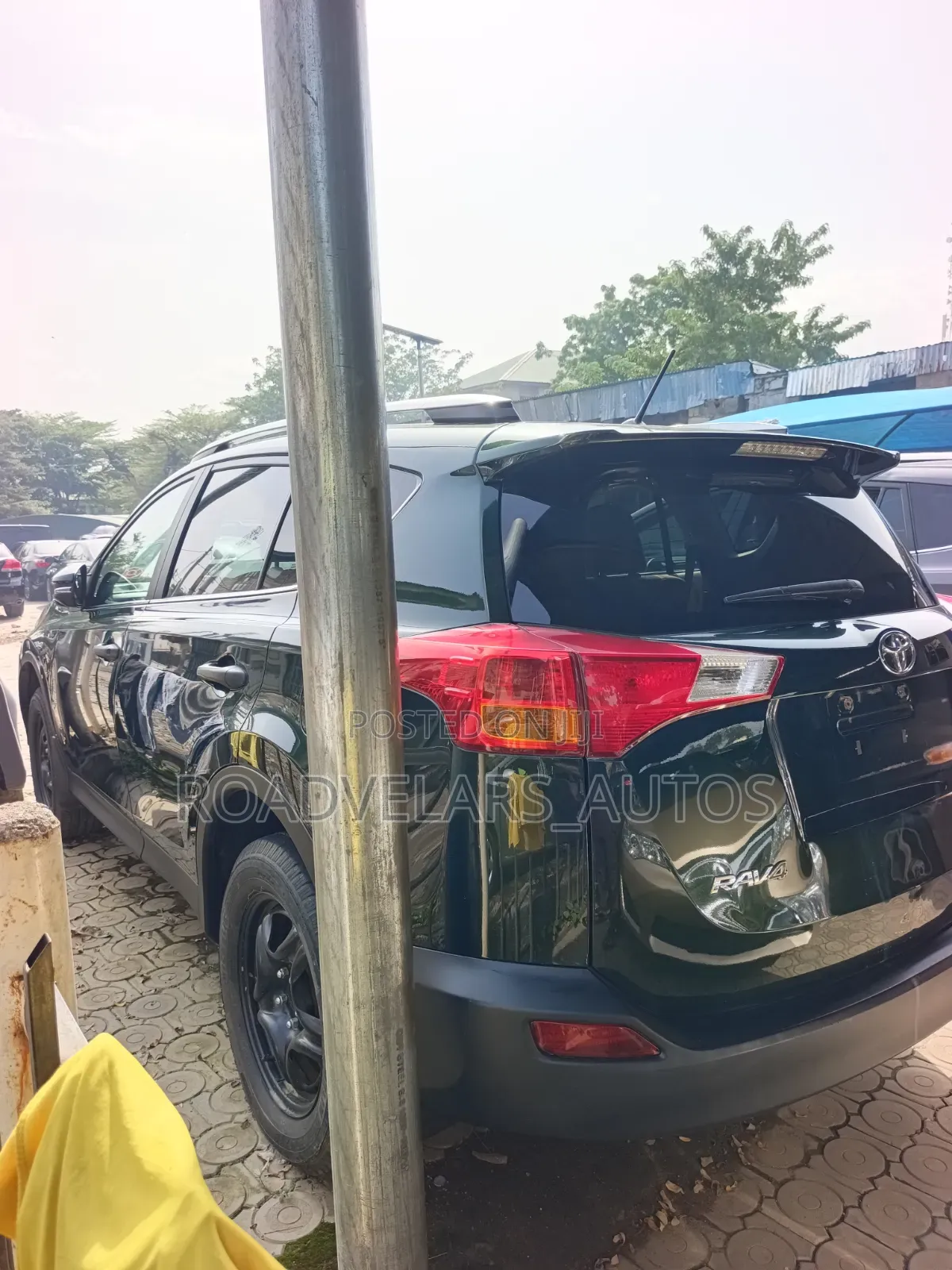 Toyota RAV4 LE FWD (2.5L 4cyl 6A) 2013 Green