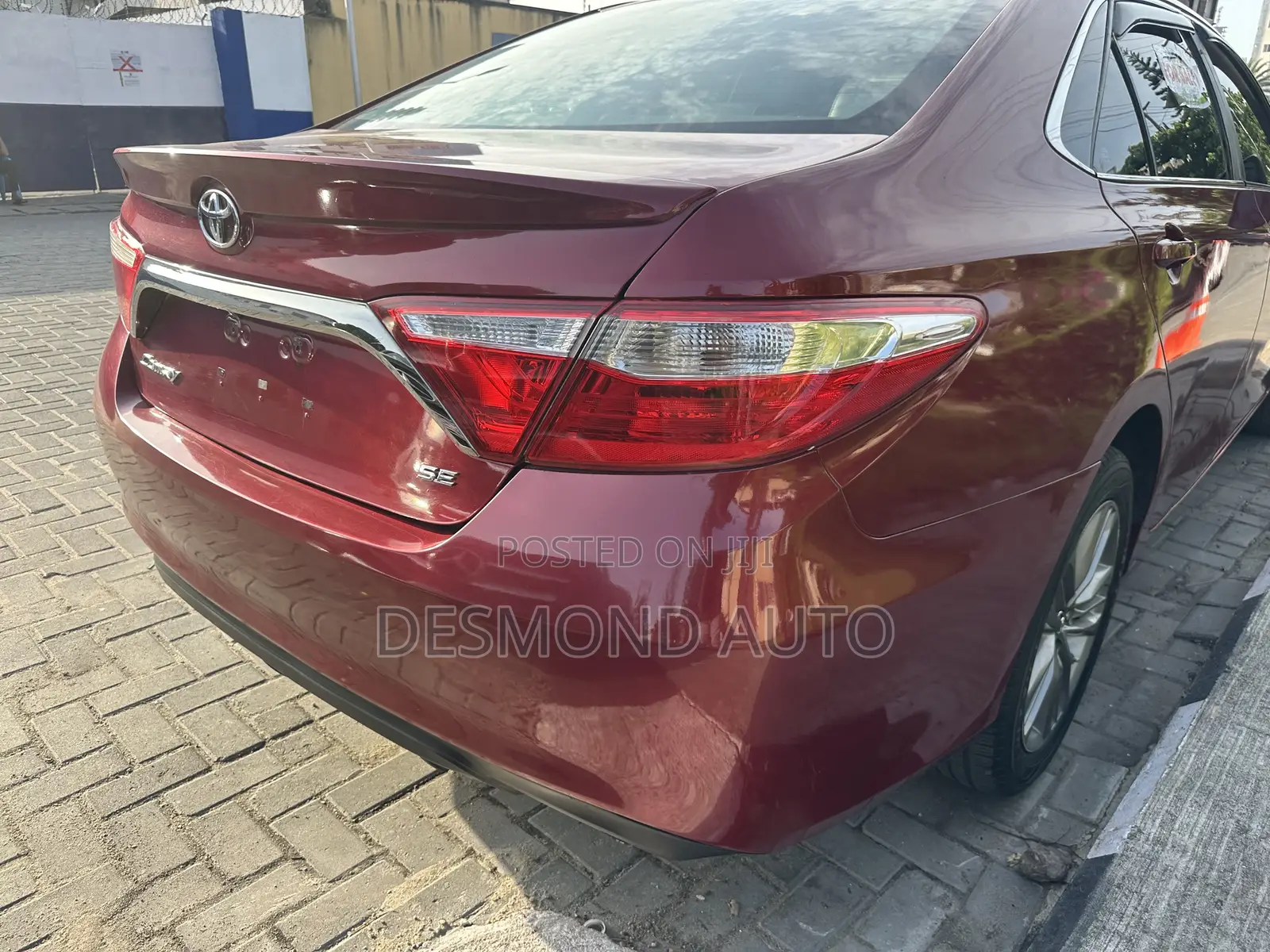 Toyota Camry SE 4dr Sedan (2.5L 4cyl 6A) 2017 Red