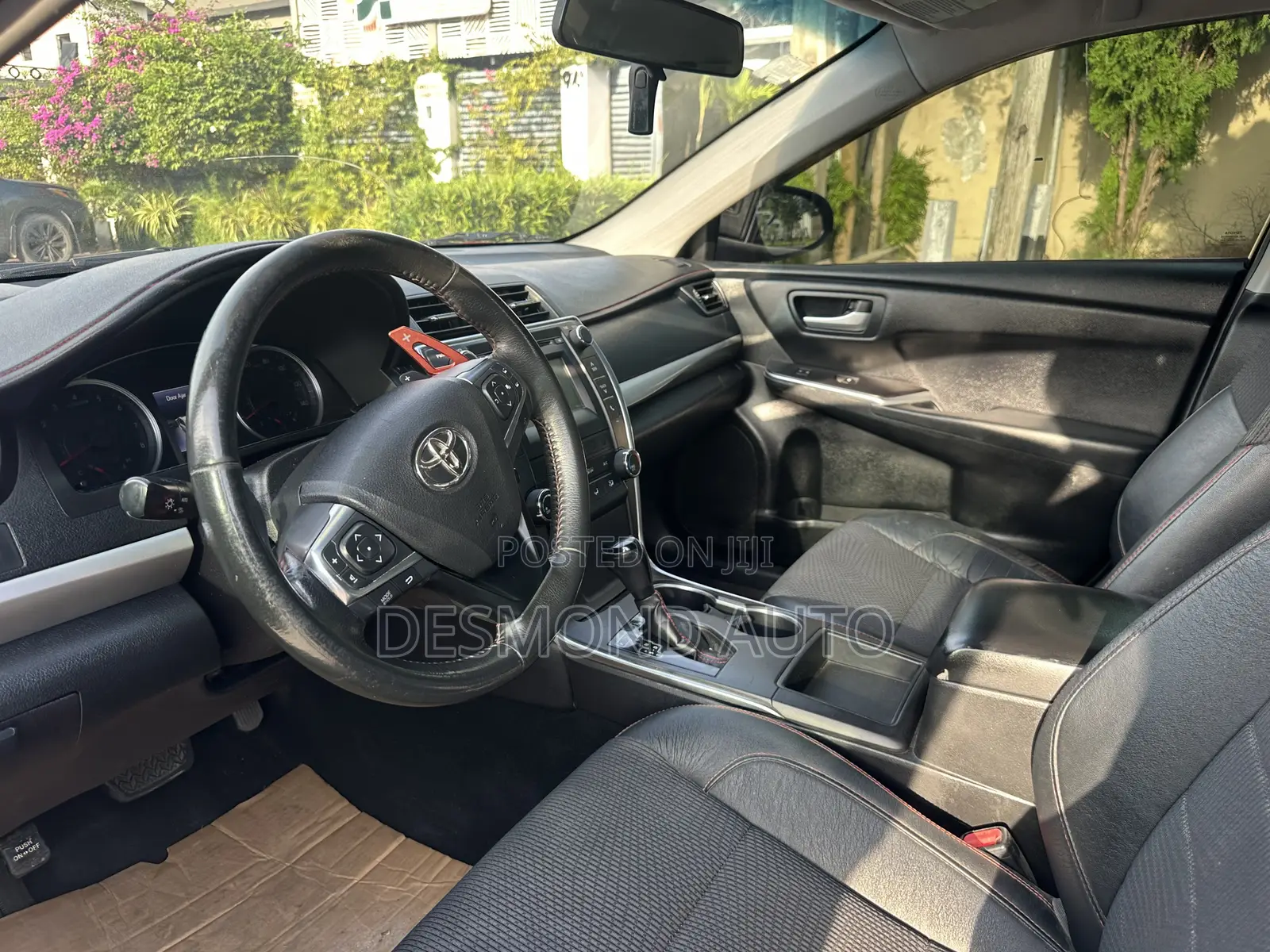 Toyota Camry SE 4dr Sedan (2.5L 4cyl 6A) 2017 Red