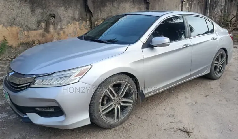 Honda Accord Sport 4dr Sedan FWD (2.4L 4cyl 2A) 2013 Silver