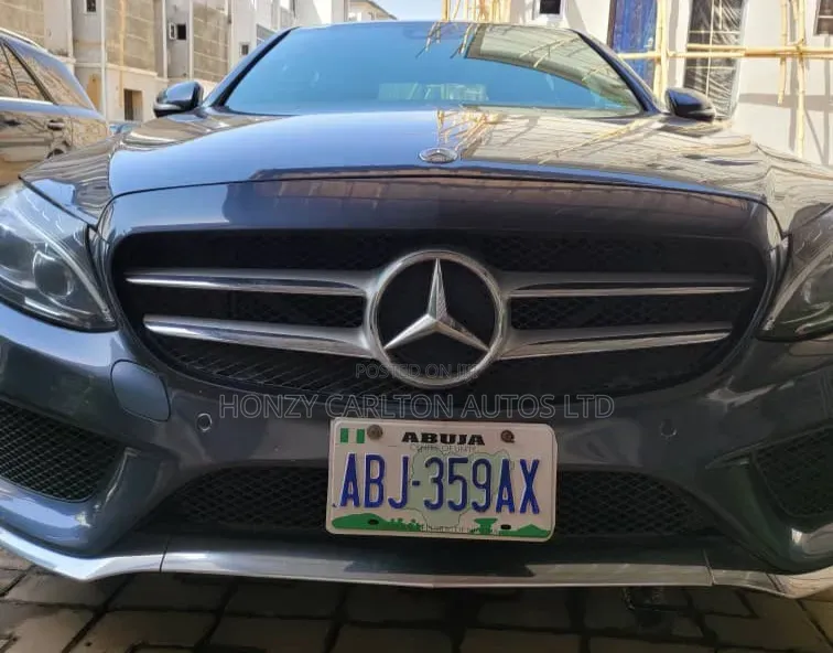 Mercedes-Benz C400 2016 Black