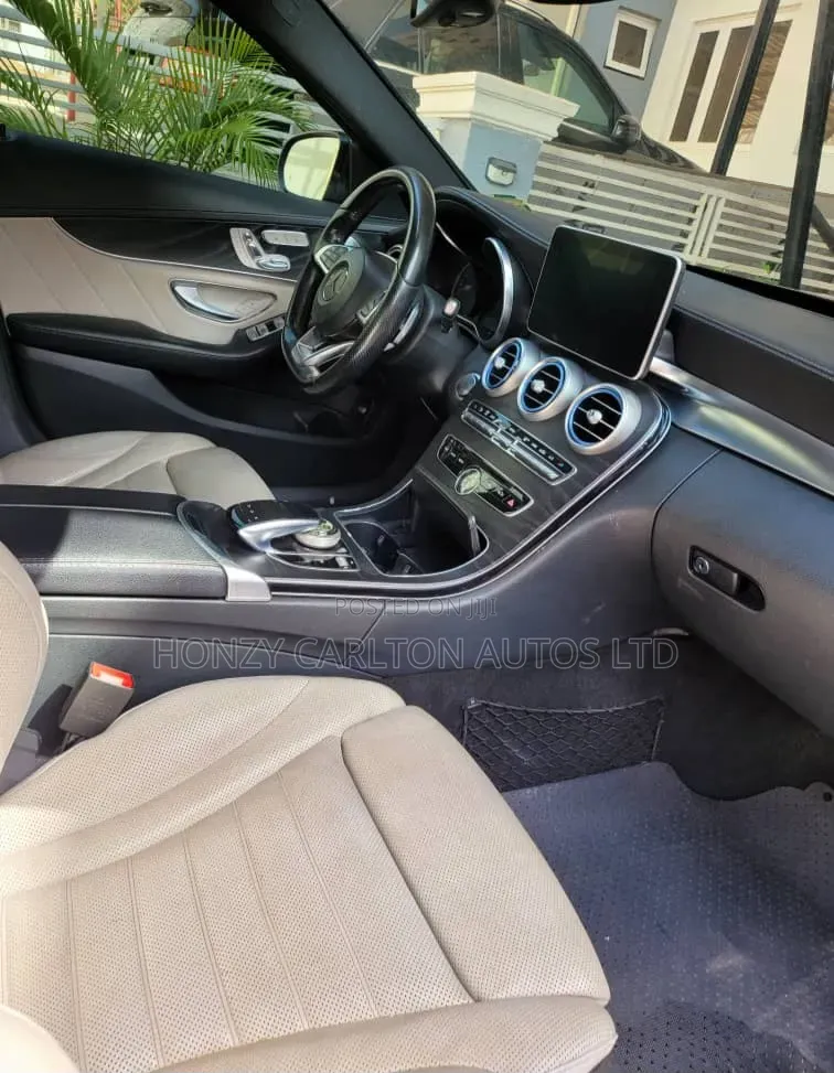 Mercedes-Benz C400 2016 Black