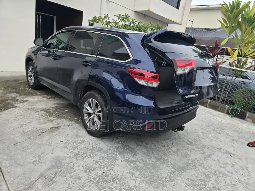 Toyota Highlander 2016