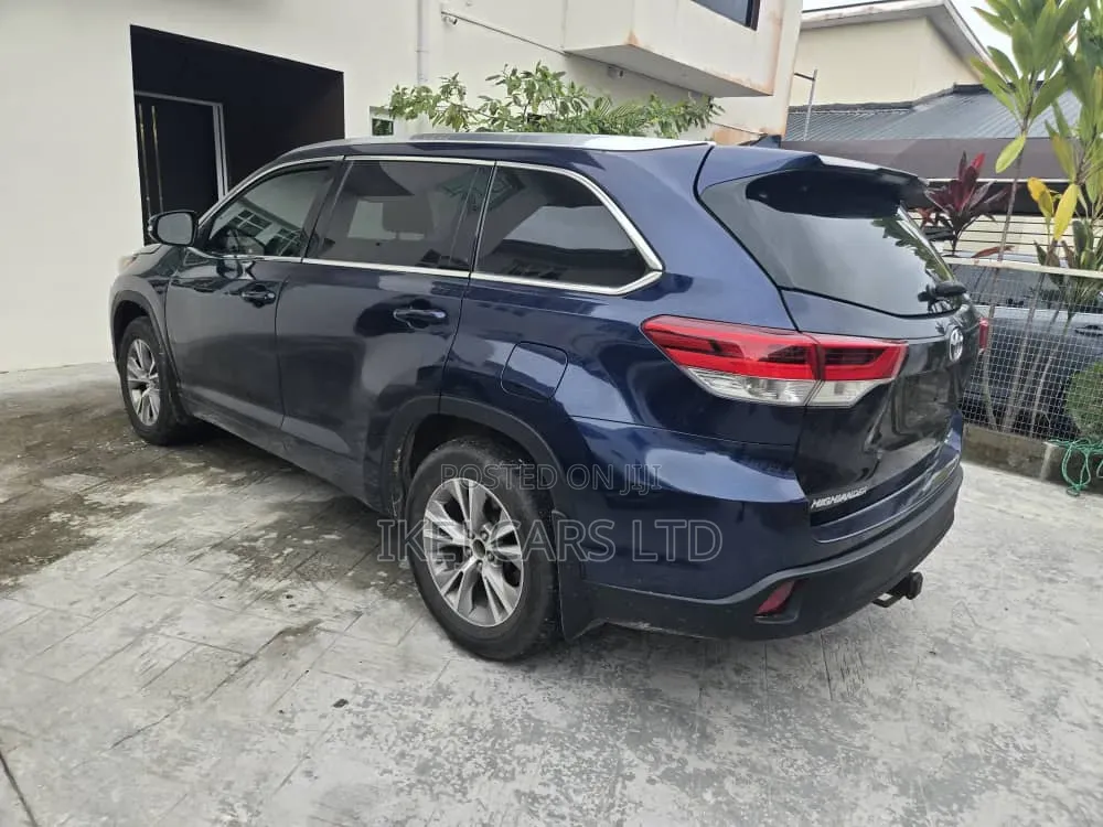 Toyota Highlander 2016
