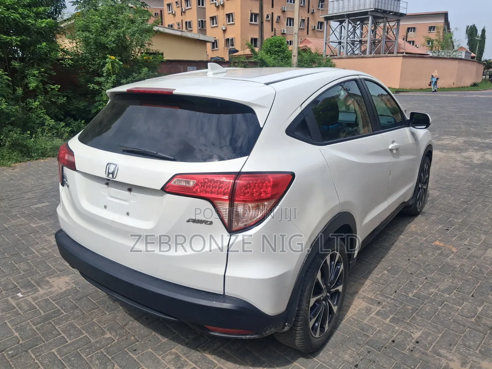 Honda HR-V 4dr SUV (1.5L 4cyl CVT) 2016 White
