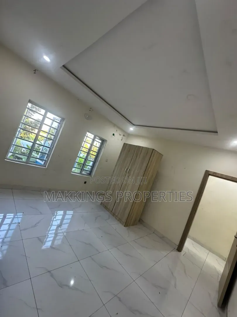 Mini Flat in Ajiwe for rent