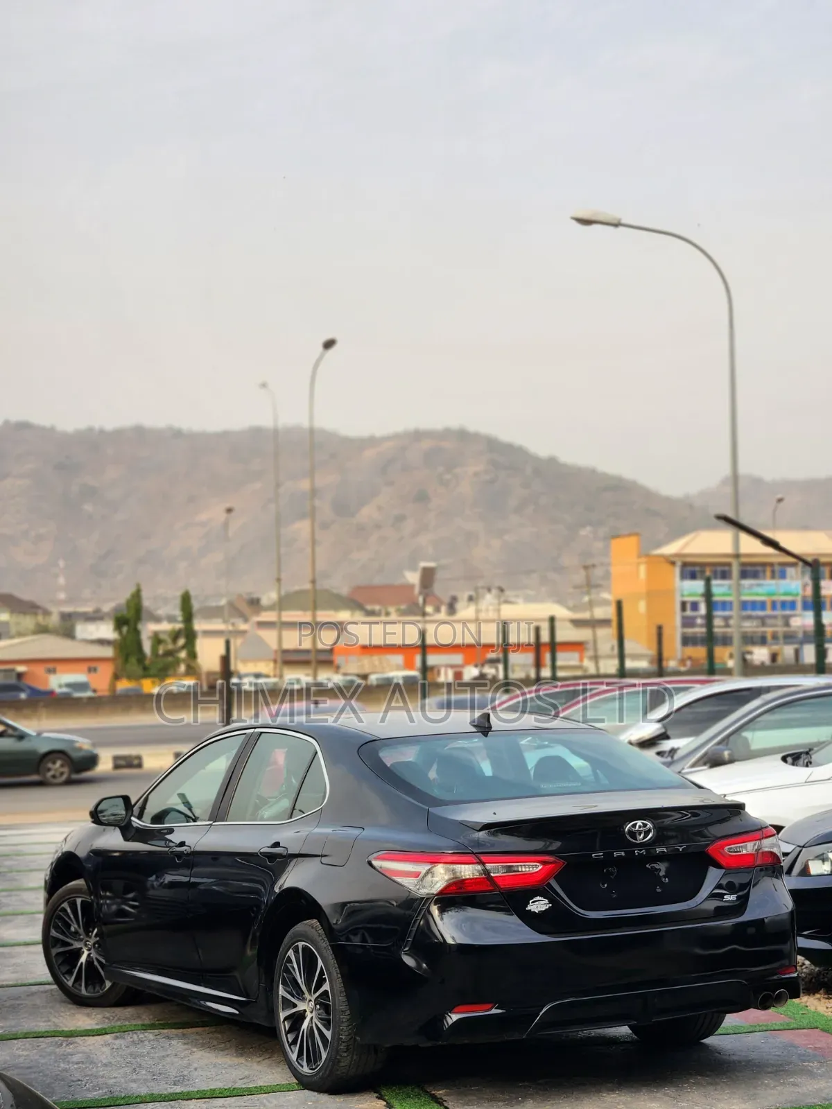 Toyota Camry SE (2.5L 4cyl 8A) 2019 Black