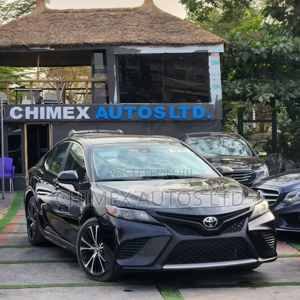 Toyota Camry SE (2.5L 4cyl 8A) 2019 Black