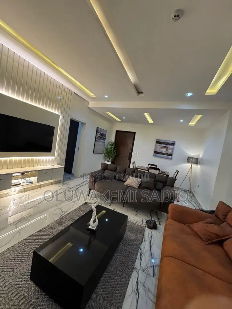 Furnished 3bdrm Apartment in Ikeja Gra for rent