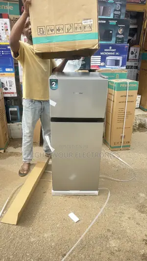Hisense Standing Refrigerator 124liter