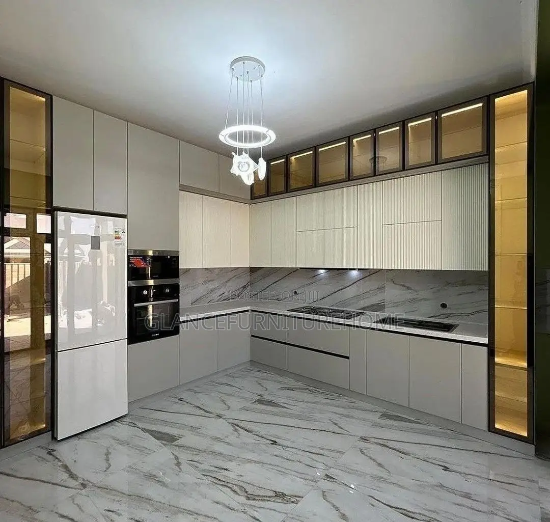 Glance Kitchen