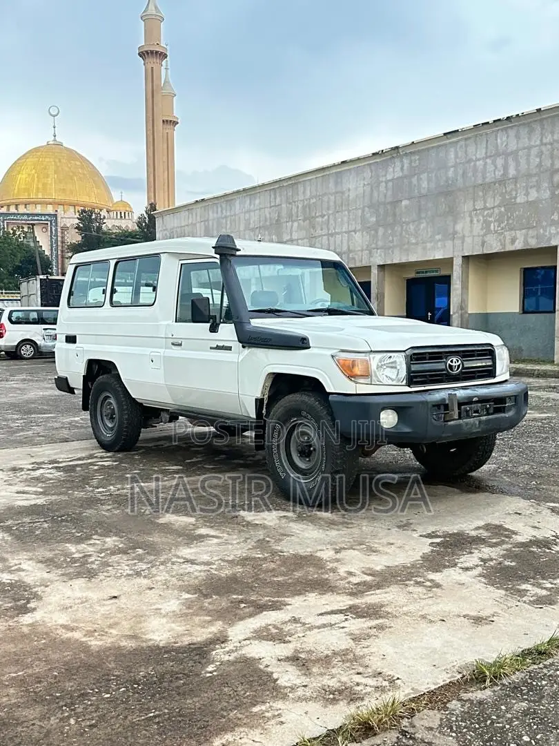 Toyota Land Cruiser 79 Series 2019 Gray