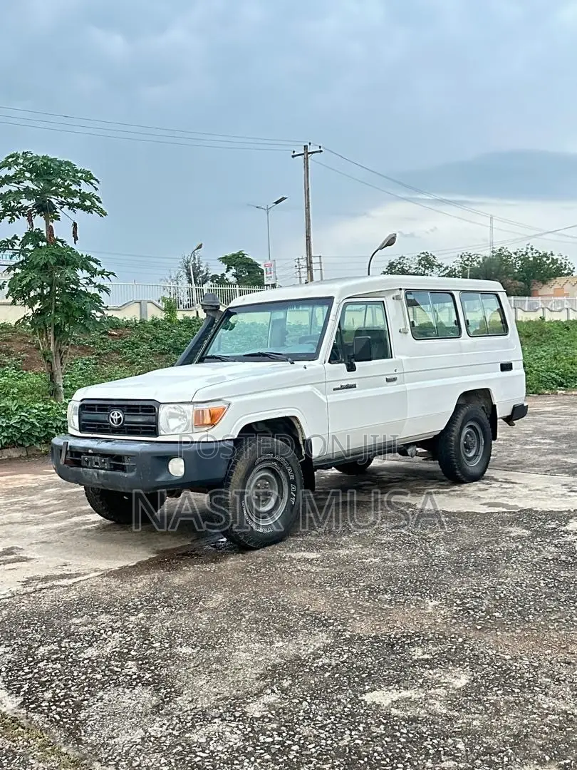 Toyota Land Cruiser 79 Series 2019 Gray