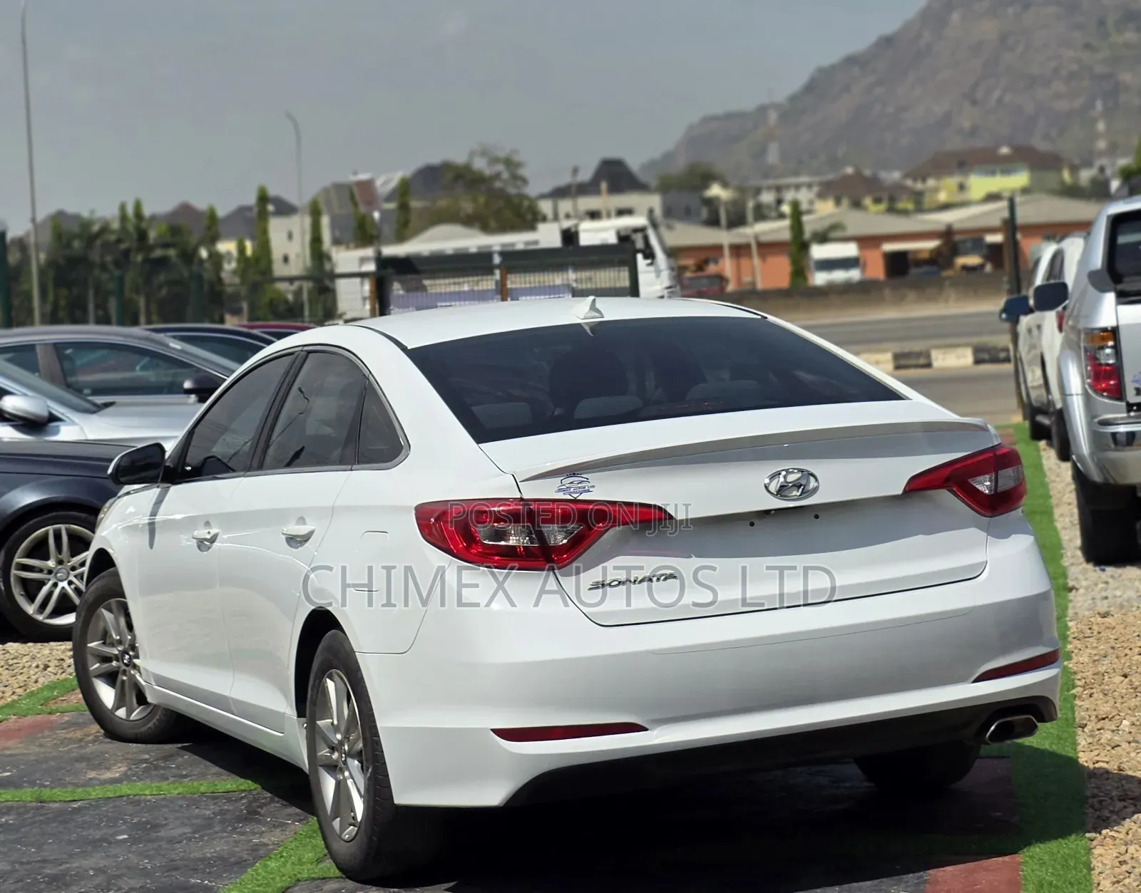 Hyundai Sonata SE 4dr Sedan (2.4L 4cyl 6A) 2015 White