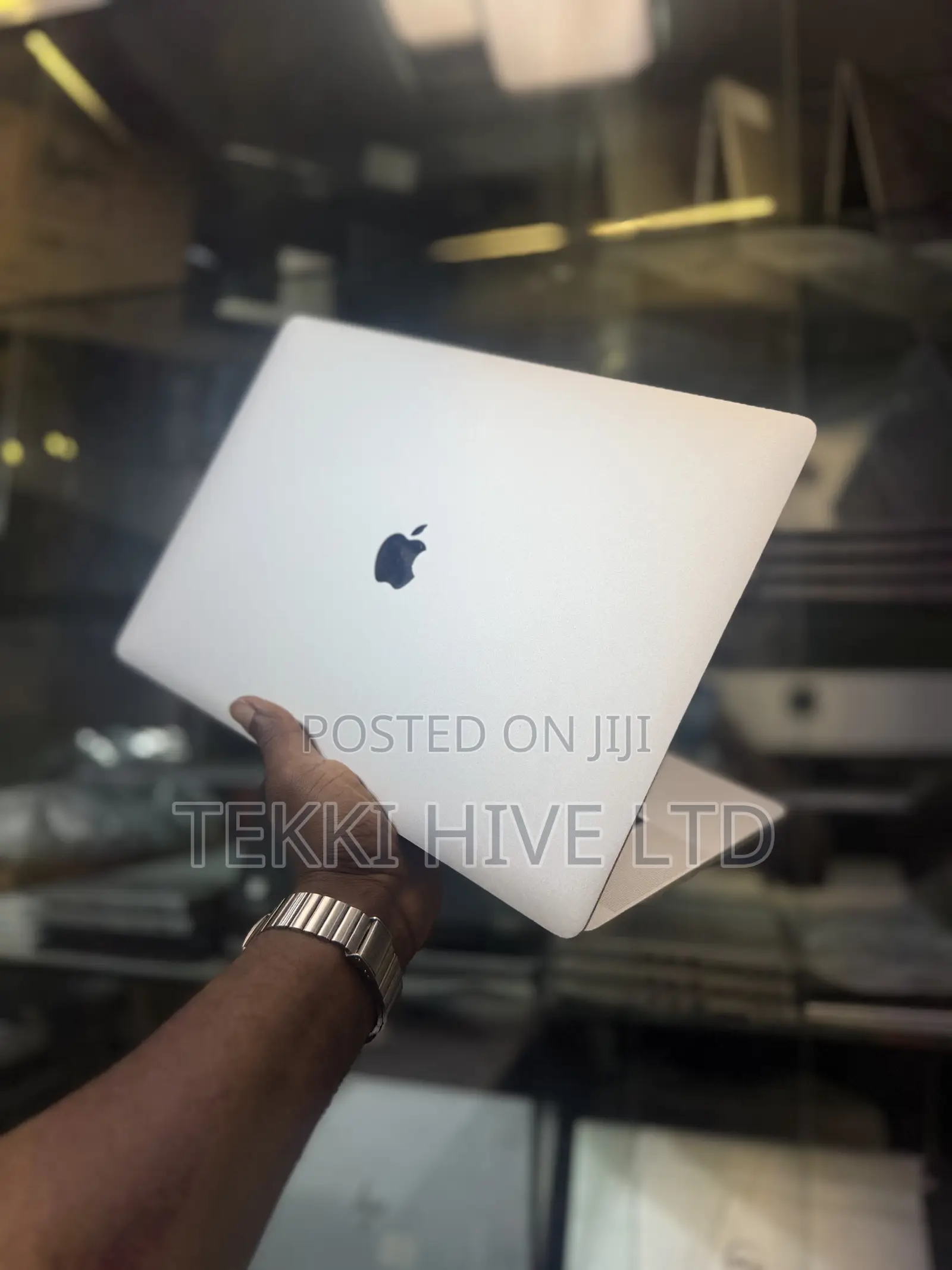 Laptop Apple MacBook Pro 2019 16GB Intel Core i9 SSD 512GB