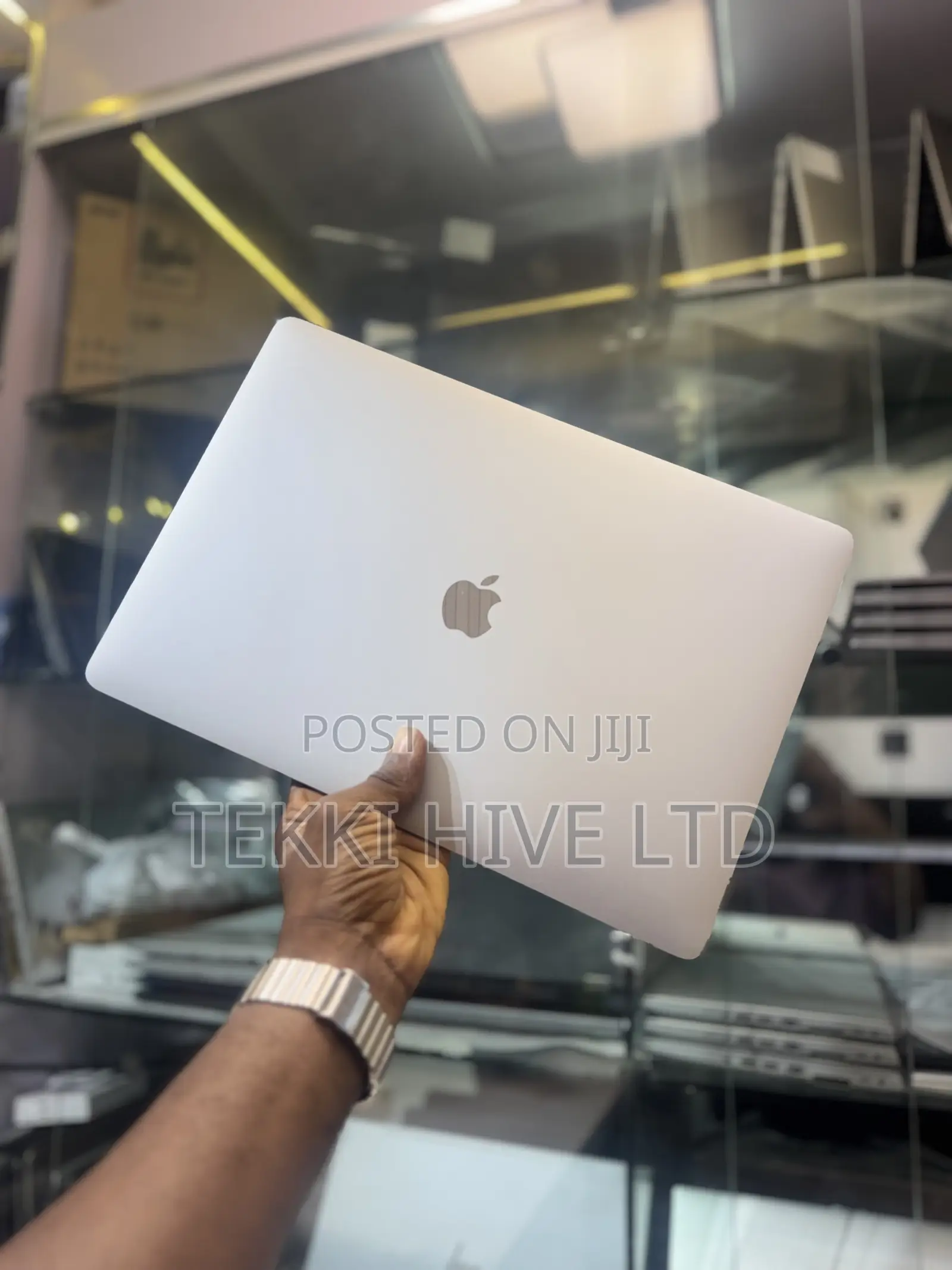 Laptop Apple MacBook Pro 2019 16GB Intel Core i9 SSD 512GB