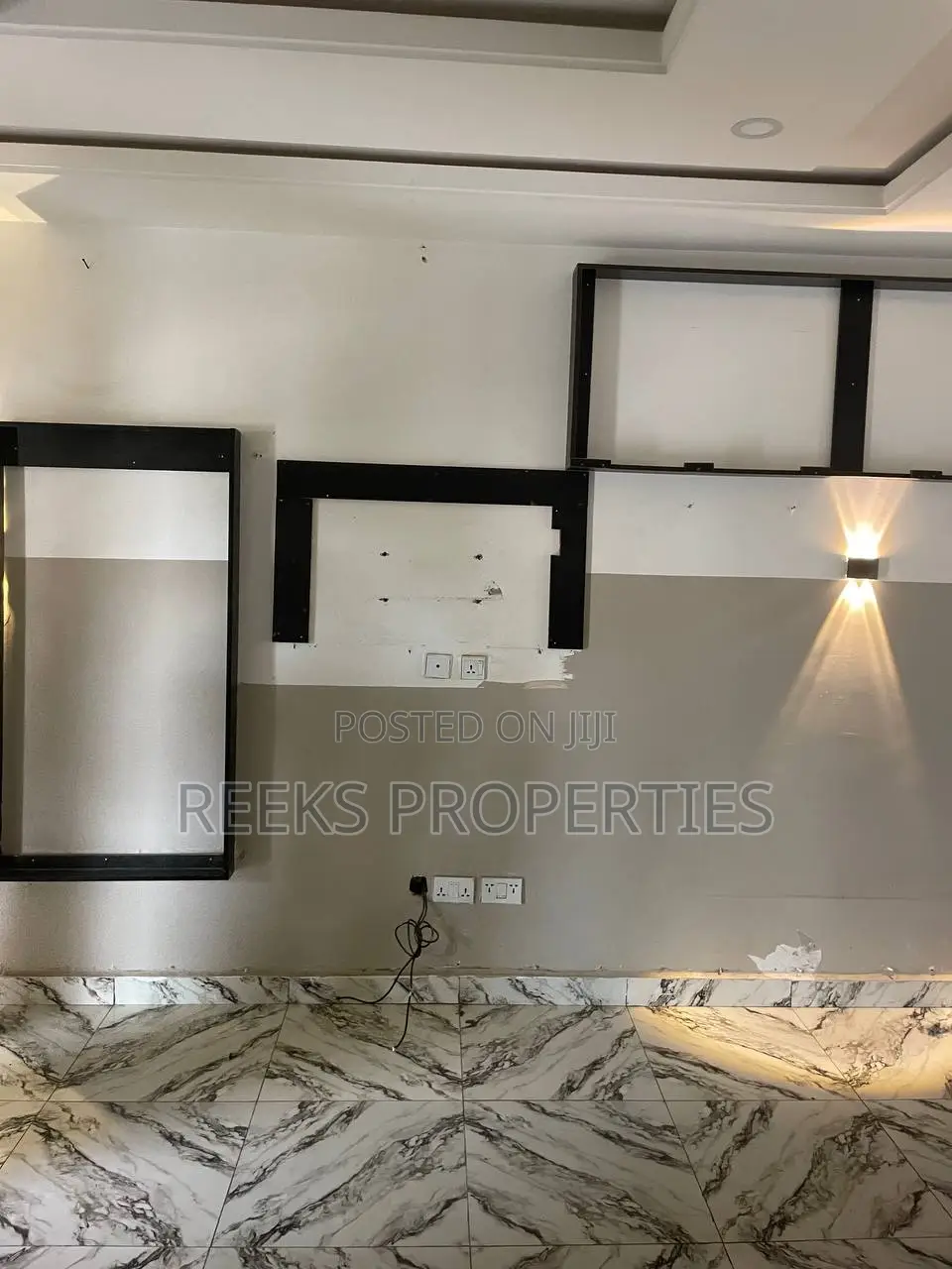 2bdrm Bungalow in FHA for rent
