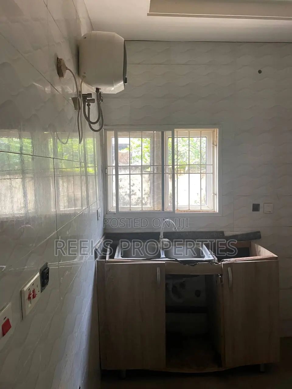 2bdrm Bungalow in FHA for rent