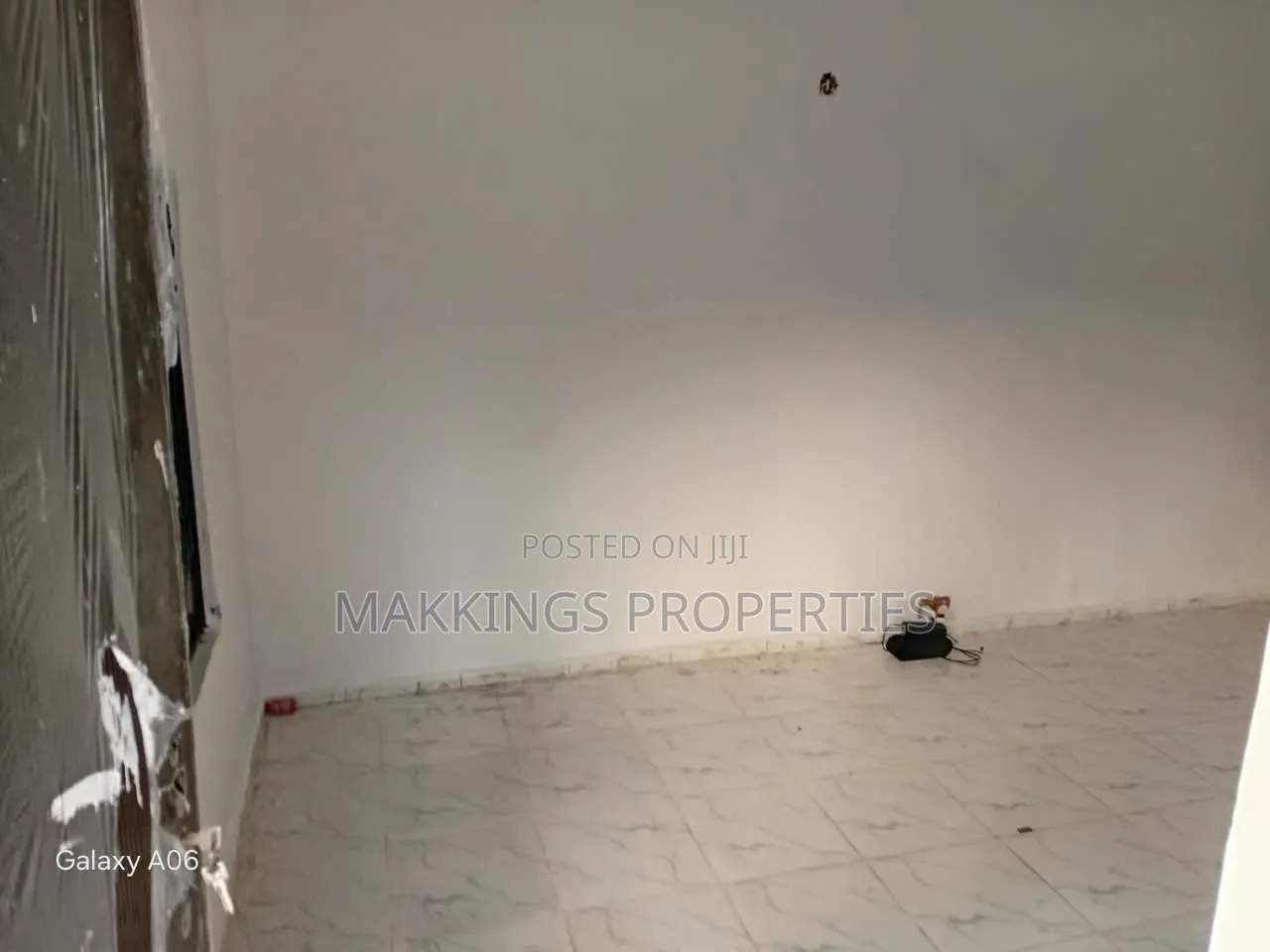 1bdrm Apartment in Southern View, Lekki Phase 2 for rent