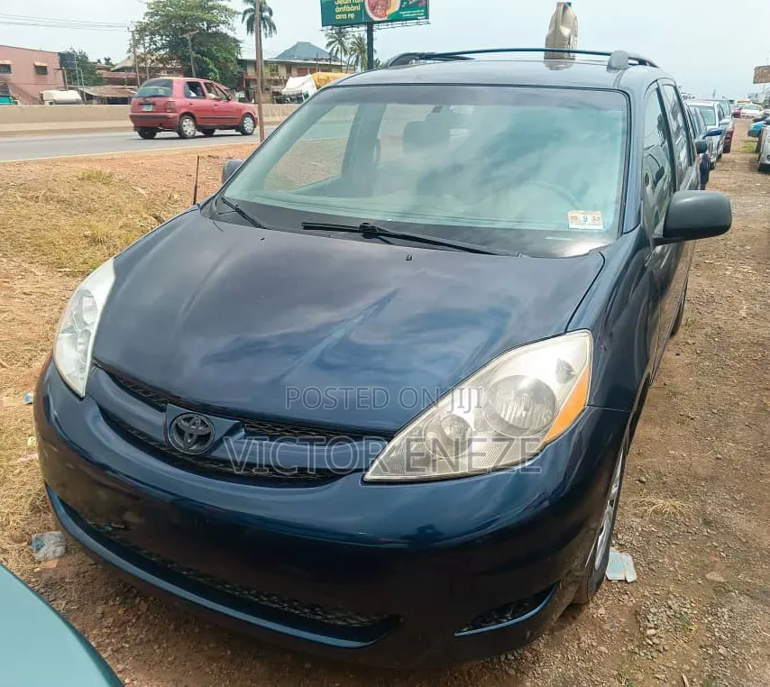 Toyota Sienna 2007 Blue
