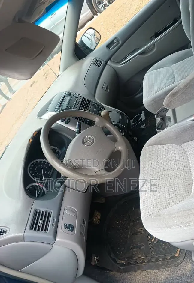 Toyota Sienna 2007 Blue