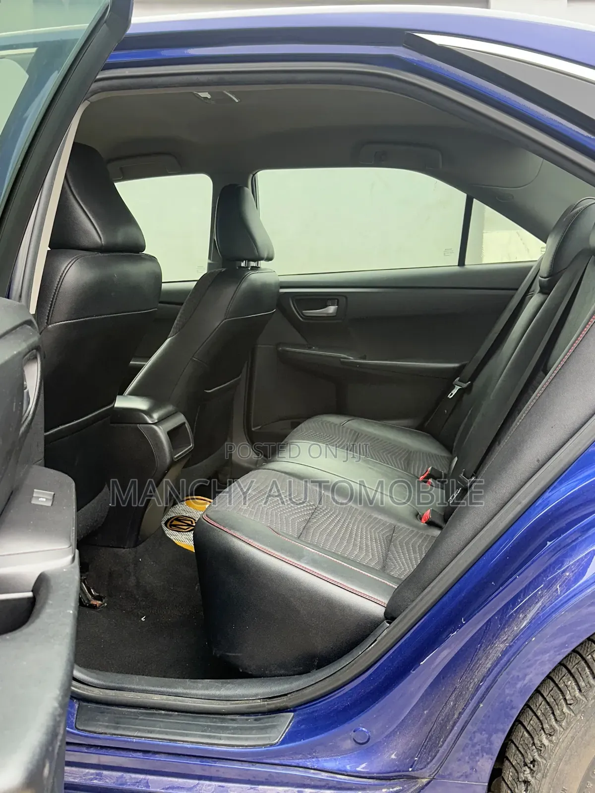 Toyota Camry SE 4dr Sedan (2.5L 4cyl 6A) 2015 Blue