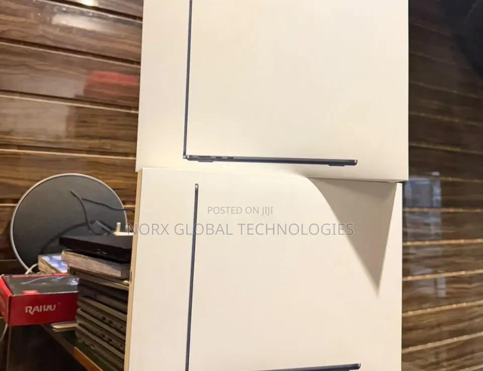 New Laptop Apple MacBook Air 2026 M5 16GB Apple M5 SSD 512GB