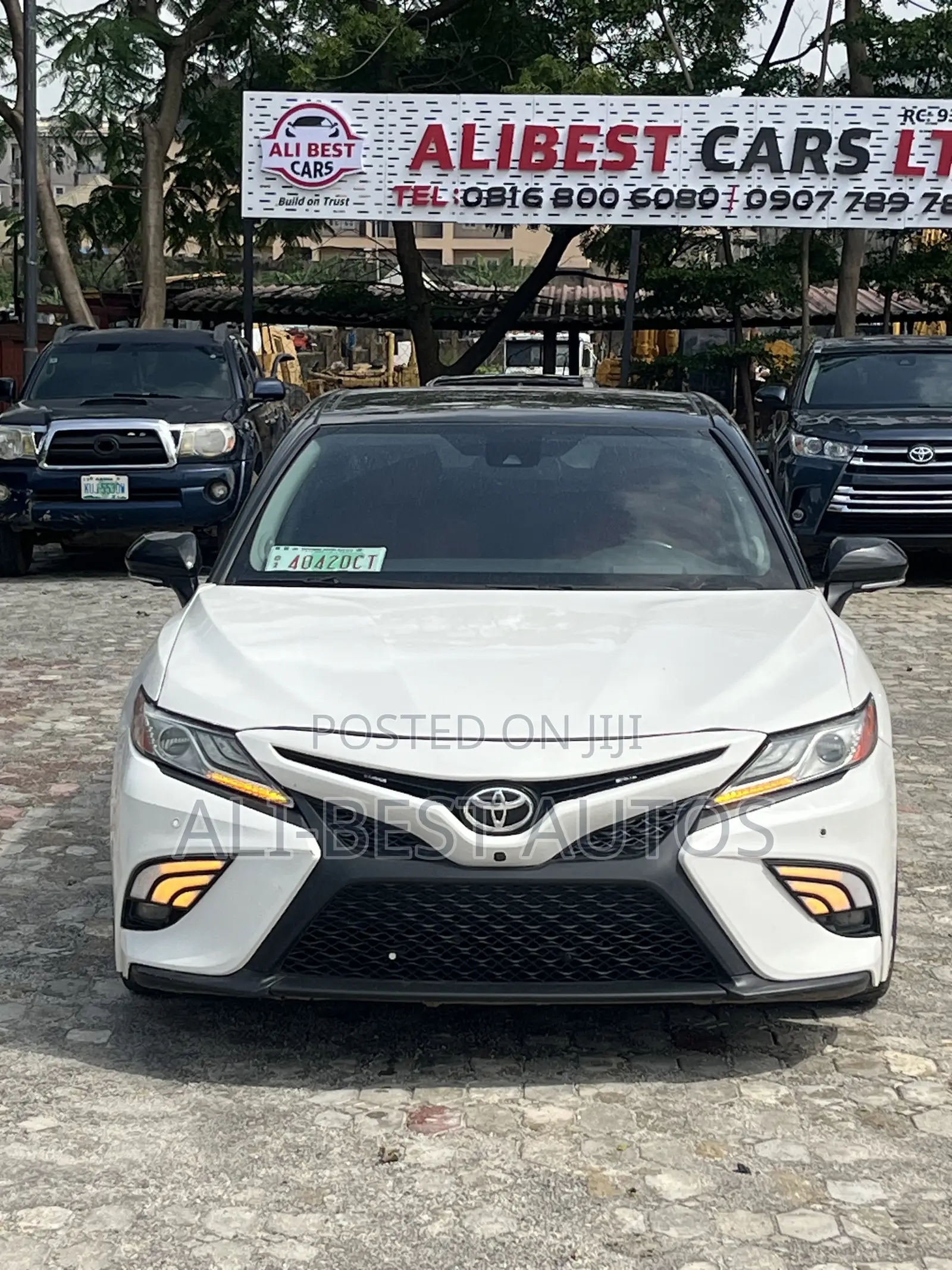 Toyota Camry 2019 White