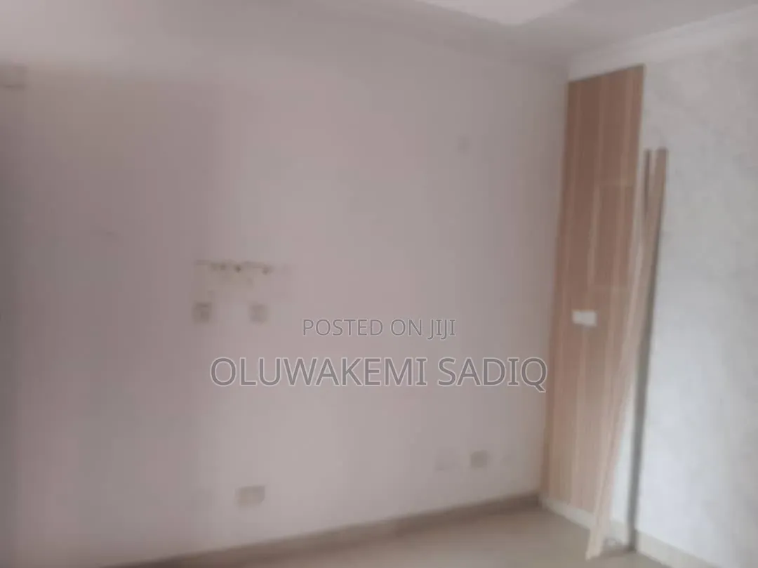 4bdrm Duplex in Ikeja Gra for rent
