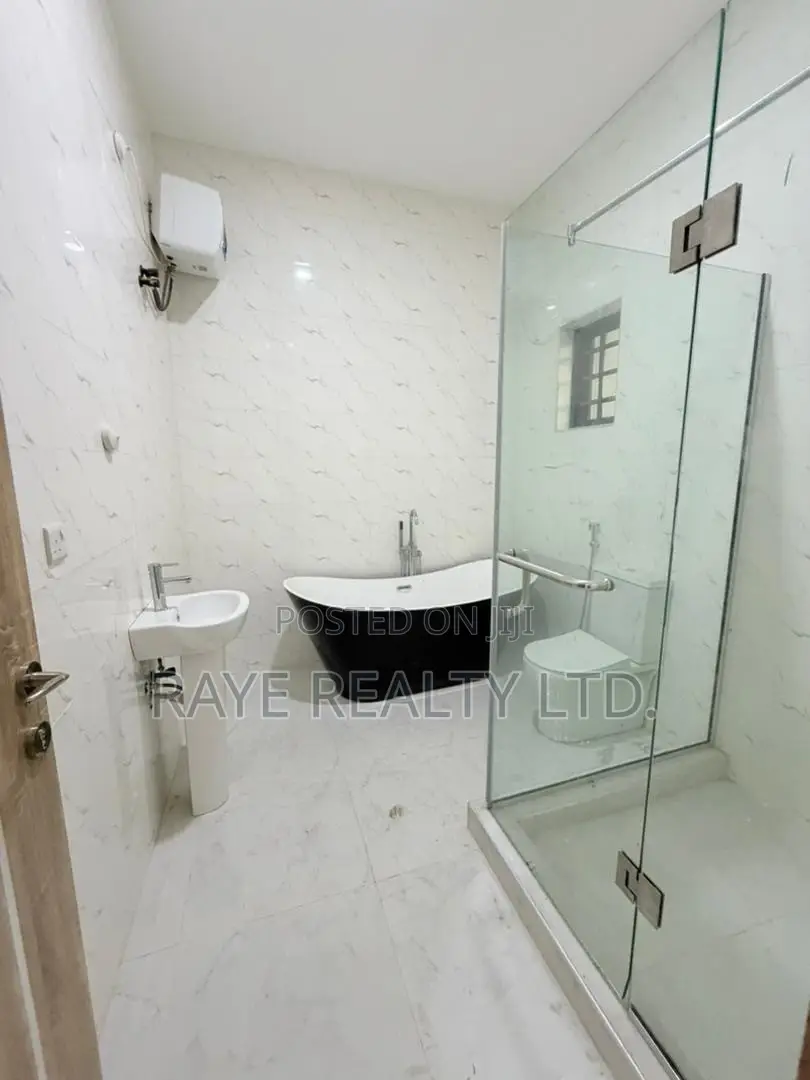 5bdrm Duplex in Magodo Gra Phase 2 for sale