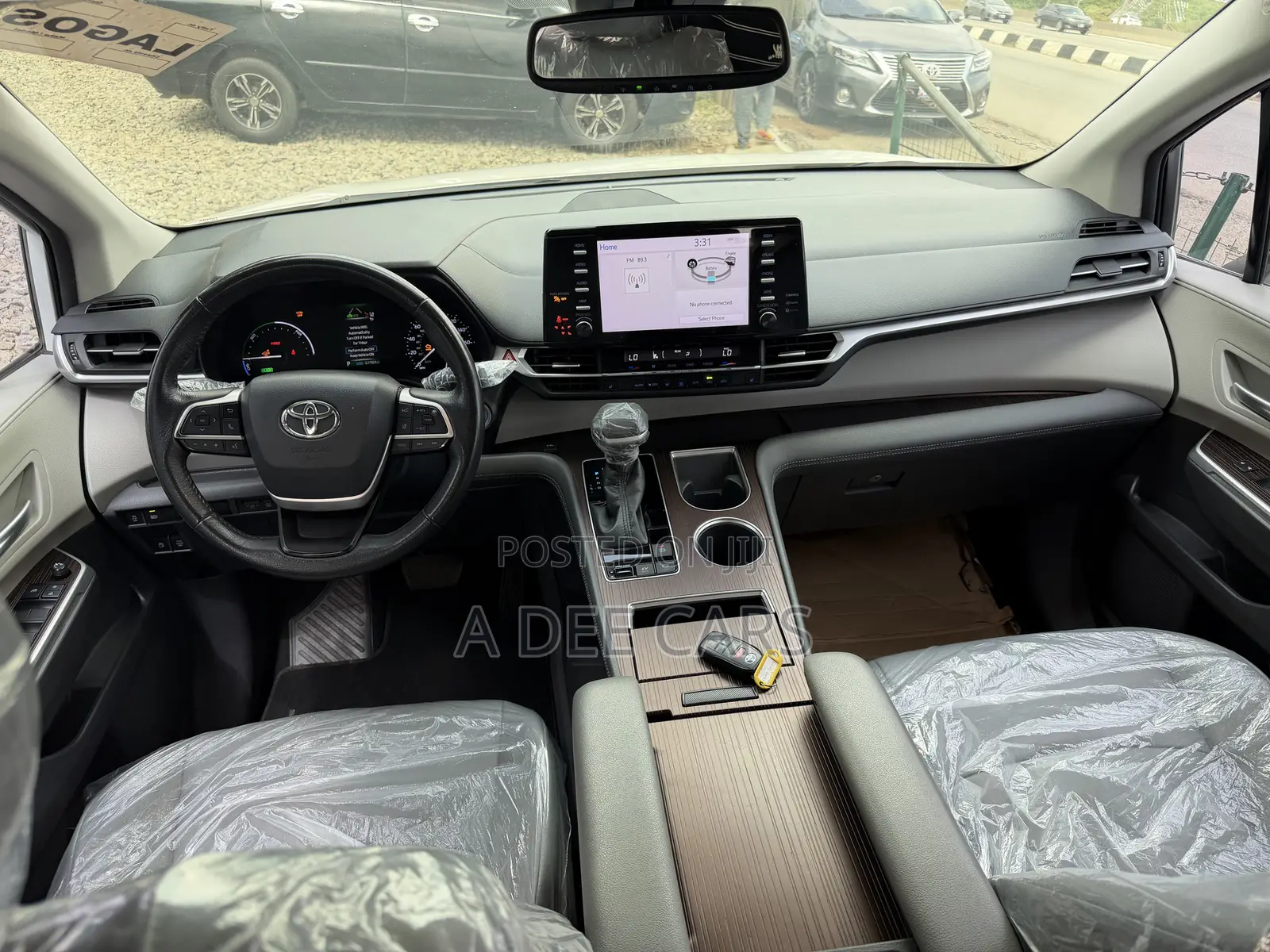 Toyota Sienna Platinum 7-Passenger AWD 2021 White