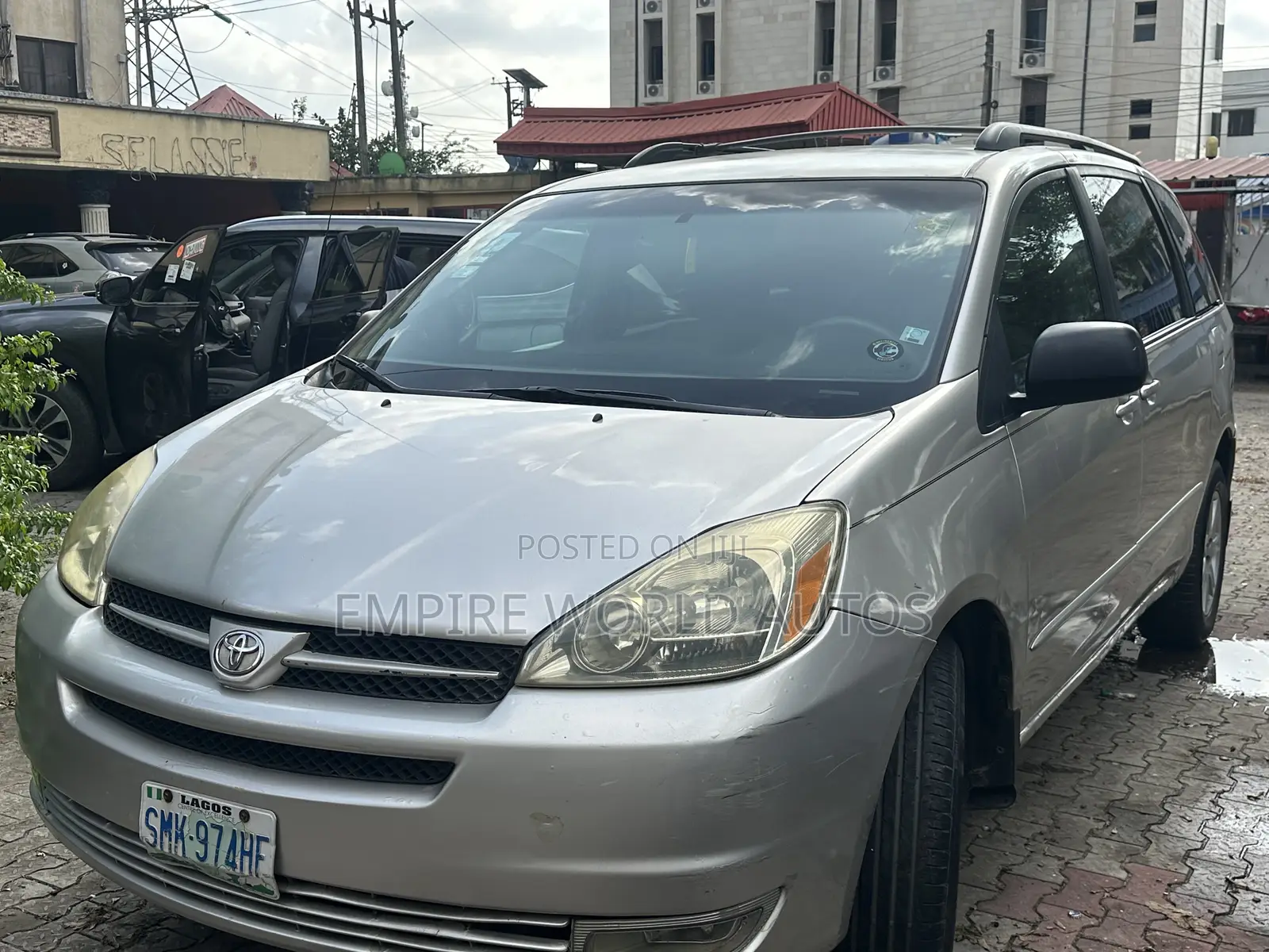 Toyota Sienna 2005 Gold