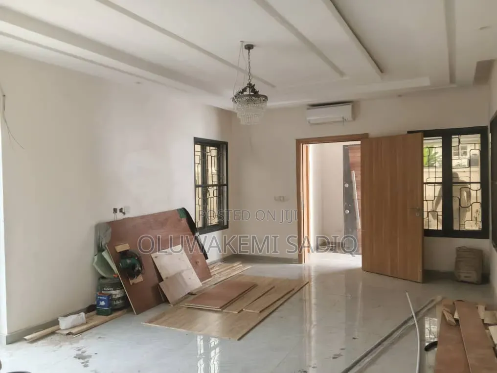 Furnished 2bdrm Apartment in Adeniyi Jones Ikeja for rent