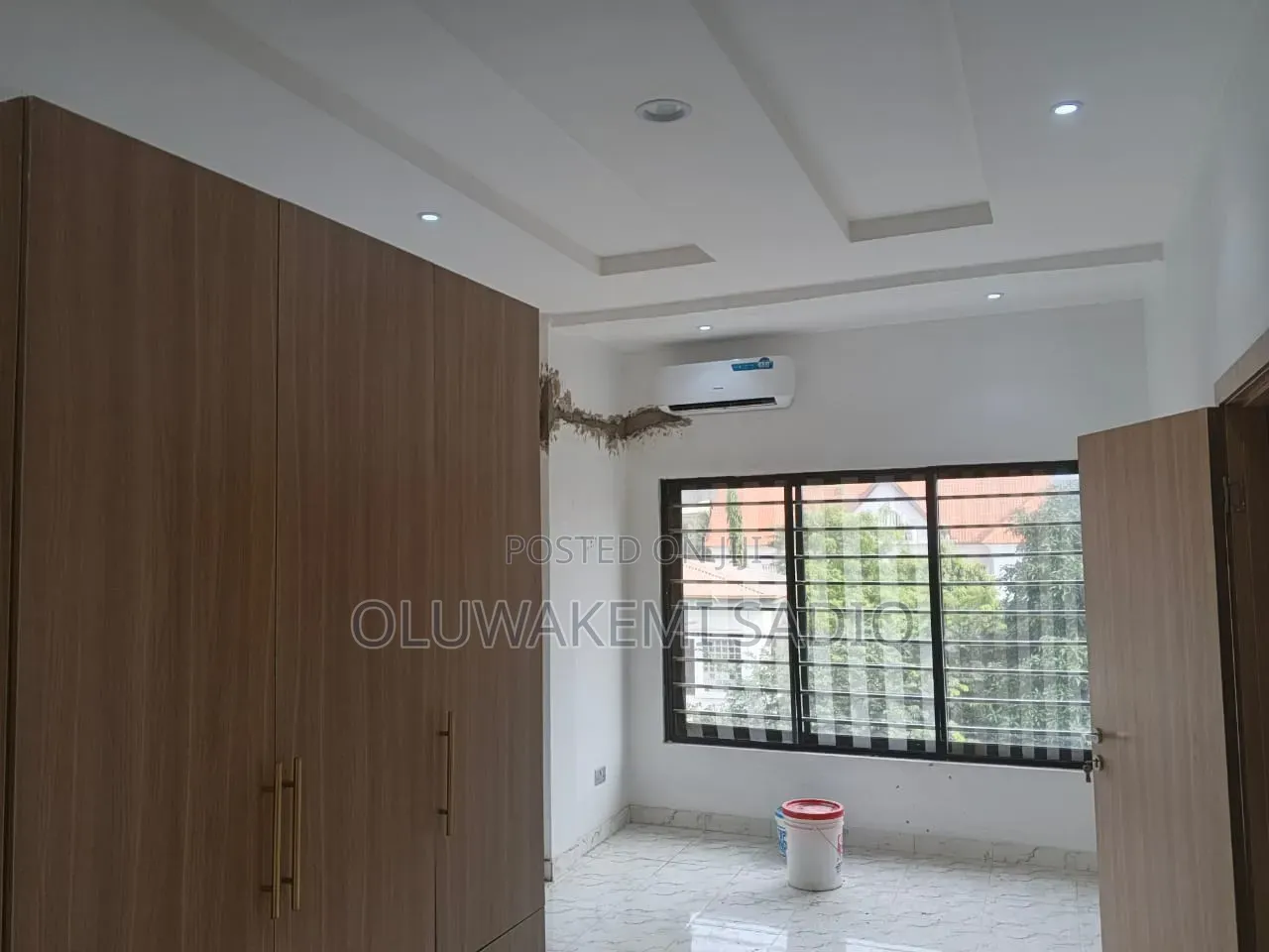 3bdrm Apartment in Ikeja Gra for rent