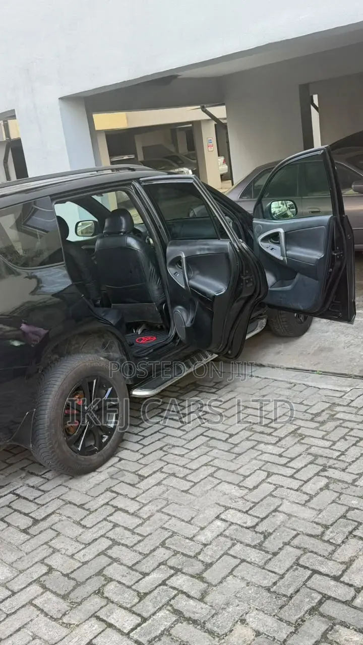 Toyota RAV4 2007 Black