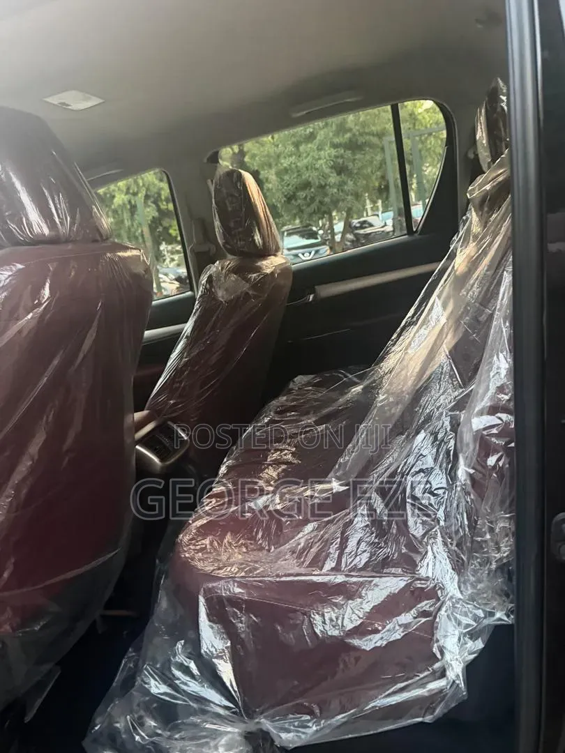 Toyota Hilux 2023 Black