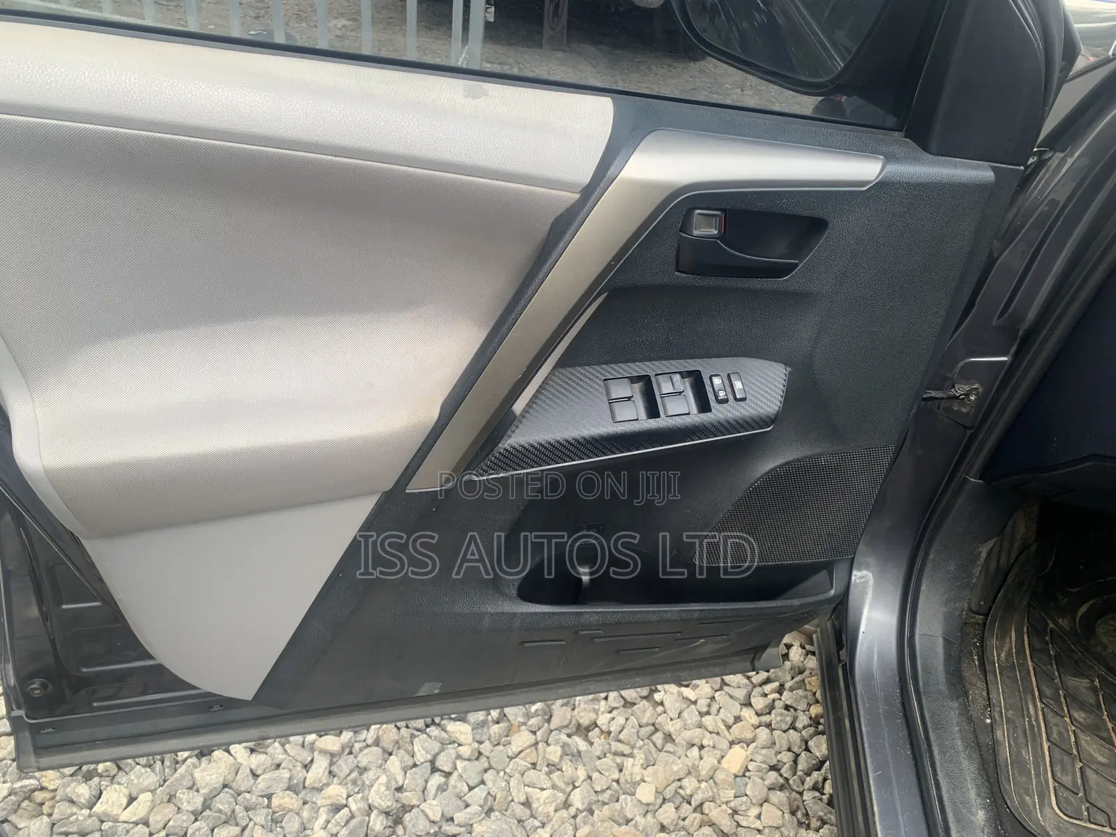 Toyota RAV4 LE 4dr SUV AWD (2.5L 4cyl 6A) 2014 Gray