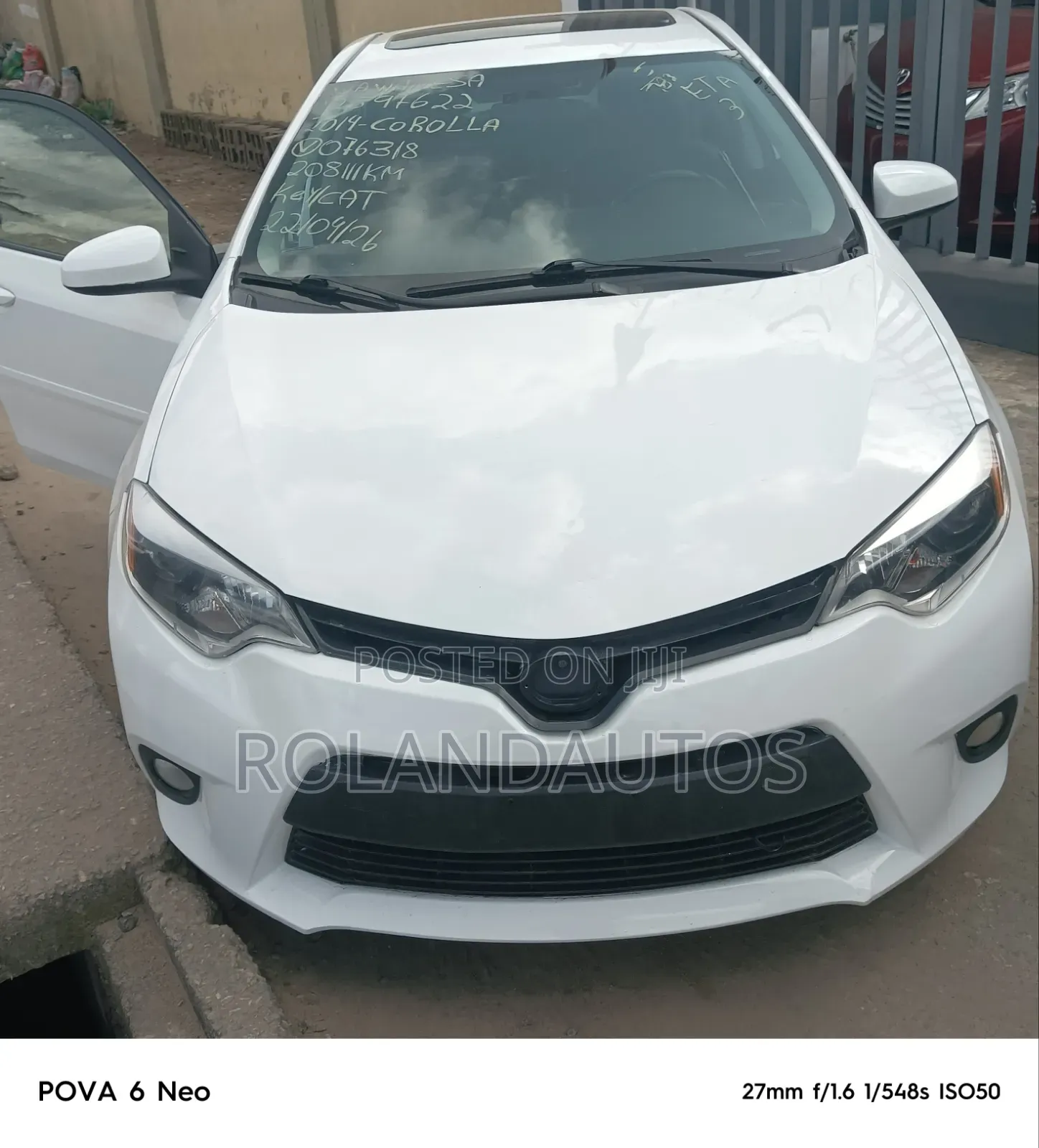 Toyota Corolla LE Eco 4dr Sedan (1.8L 4cyl CVT) 2014 White