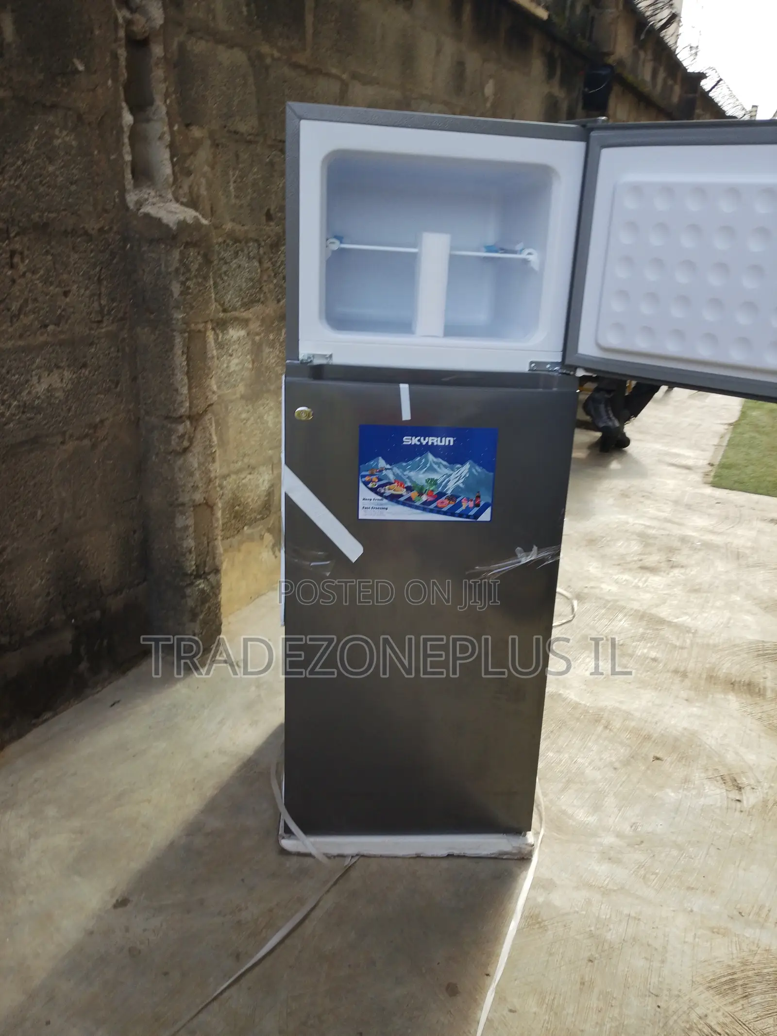Modern Kitchen Essential – Syrun 200L Refrigerator