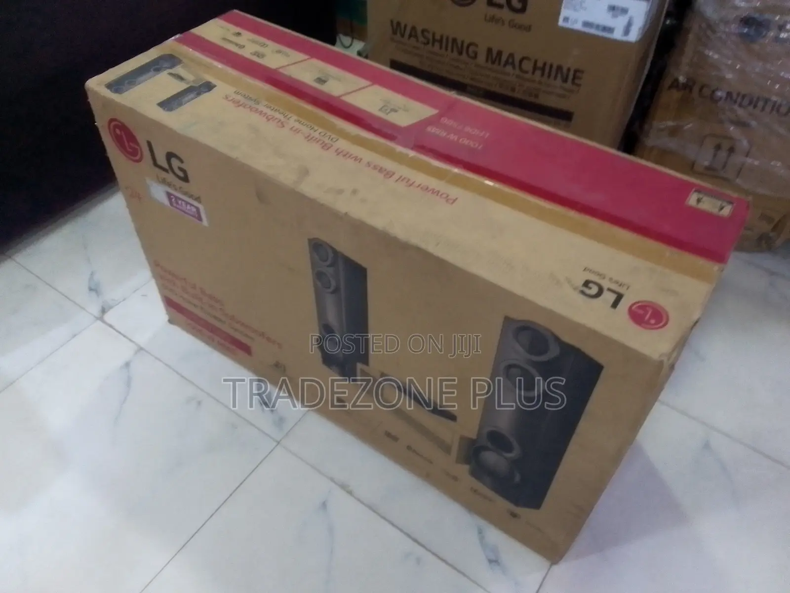 LG LHD675BG Bluetooth Surround Sound Entertainment System