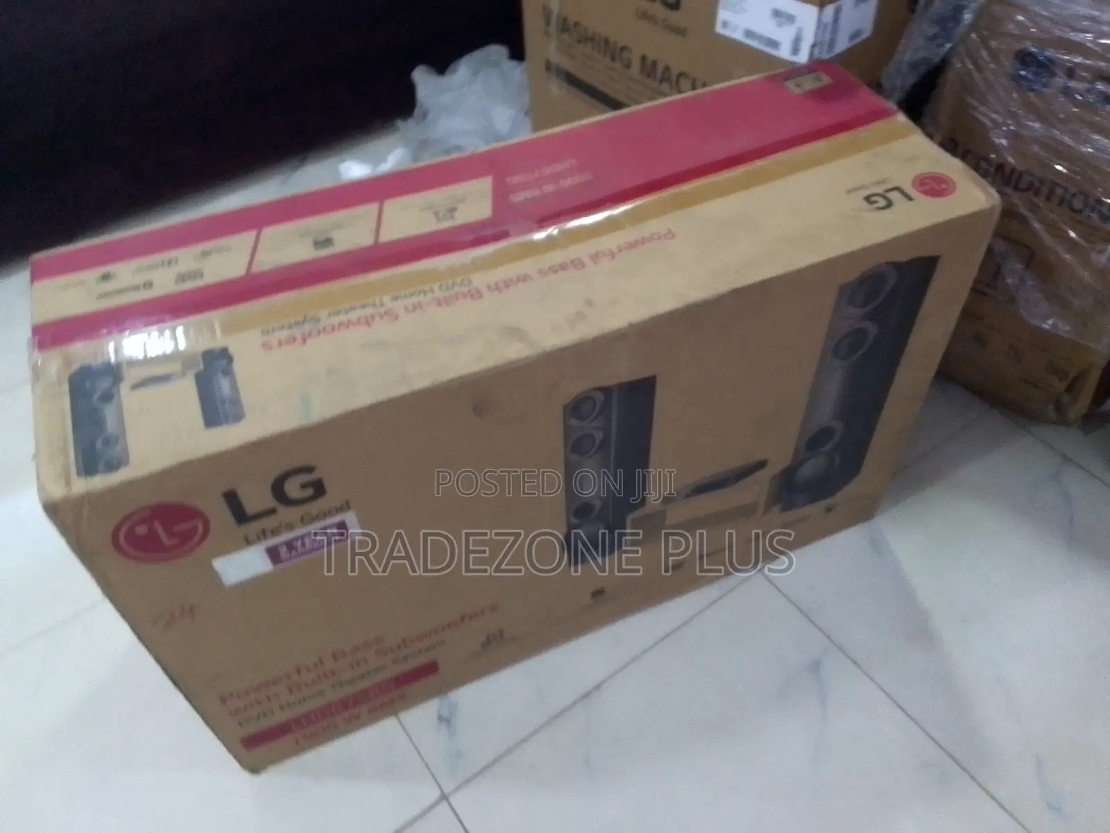 LG LHD675BG Bluetooth Surround Sound Entertainment System
