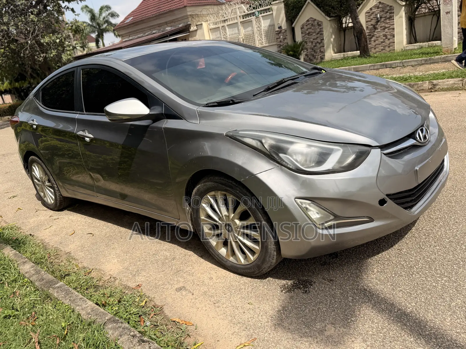 Hyundai Elantra Limited 2012 Gray