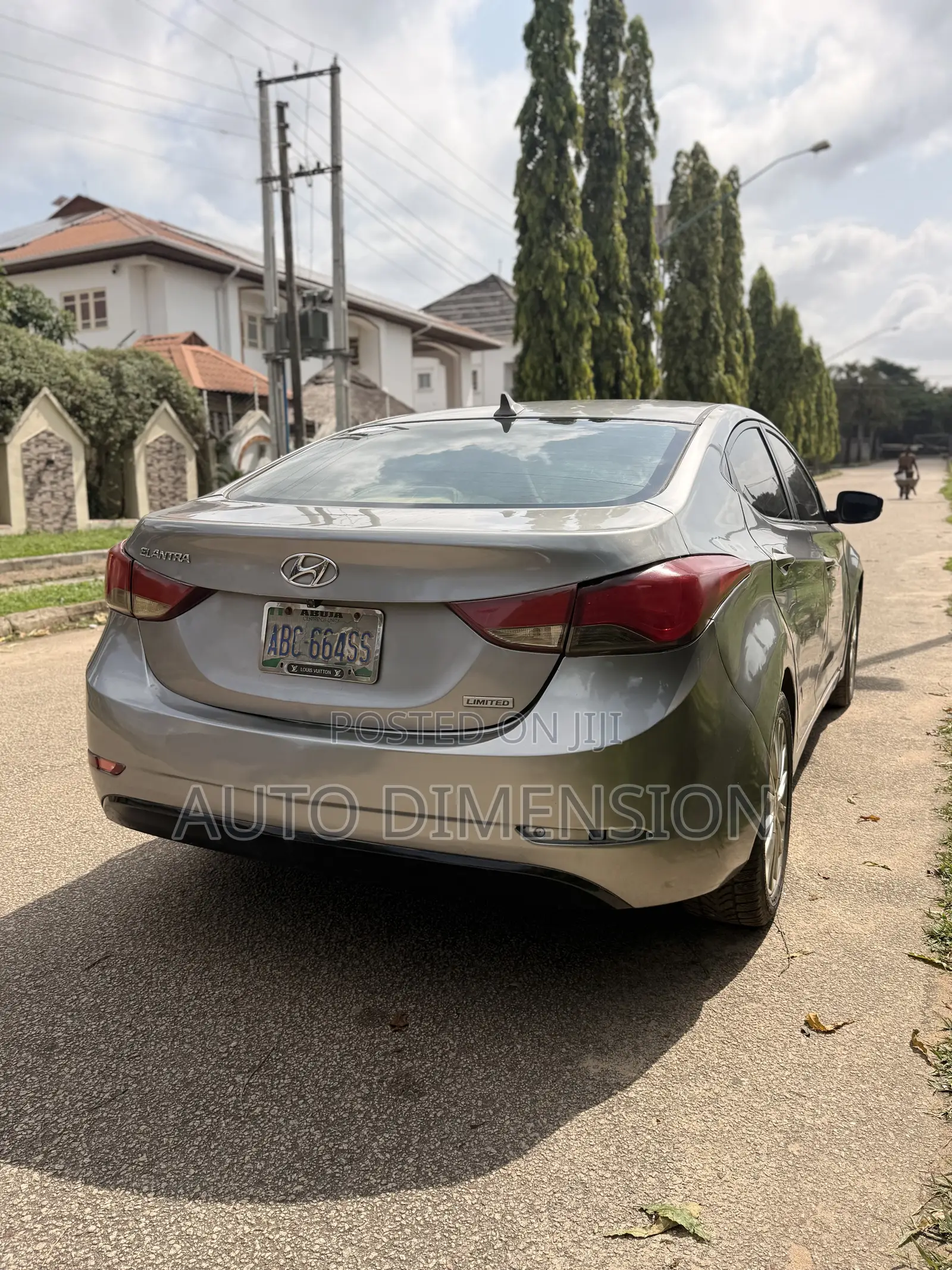 Hyundai Elantra Limited 2012 Gray