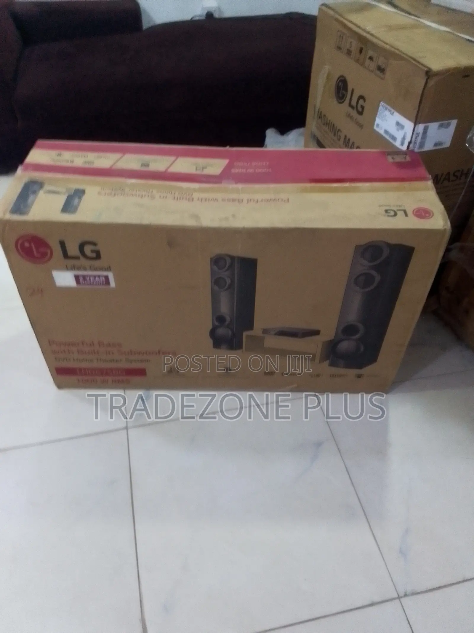 LG 1000 Watt Home Theater With Wireless Bluetooth Audio