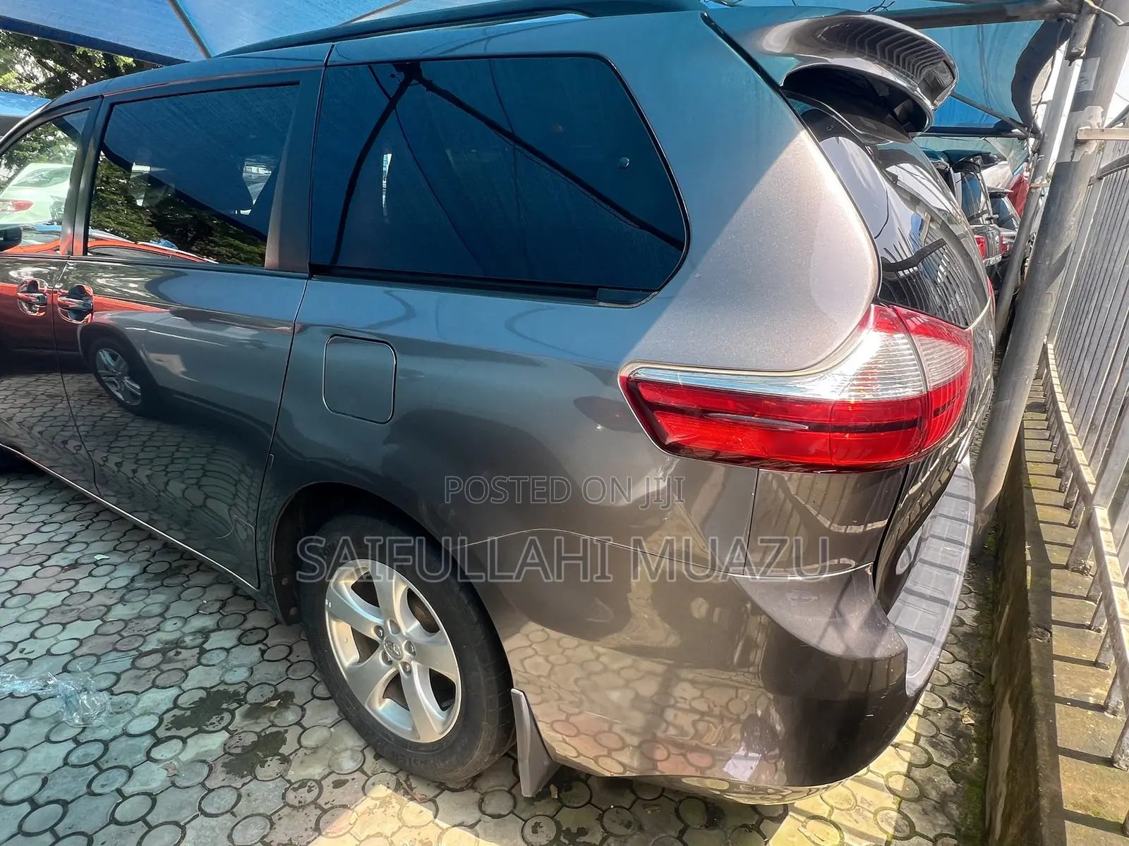 Toyota Sienna 2017 Gray