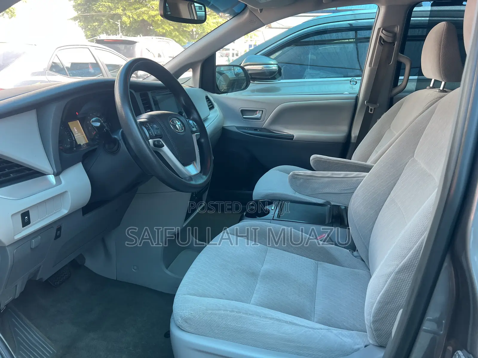 Toyota Sienna 2017 Gray