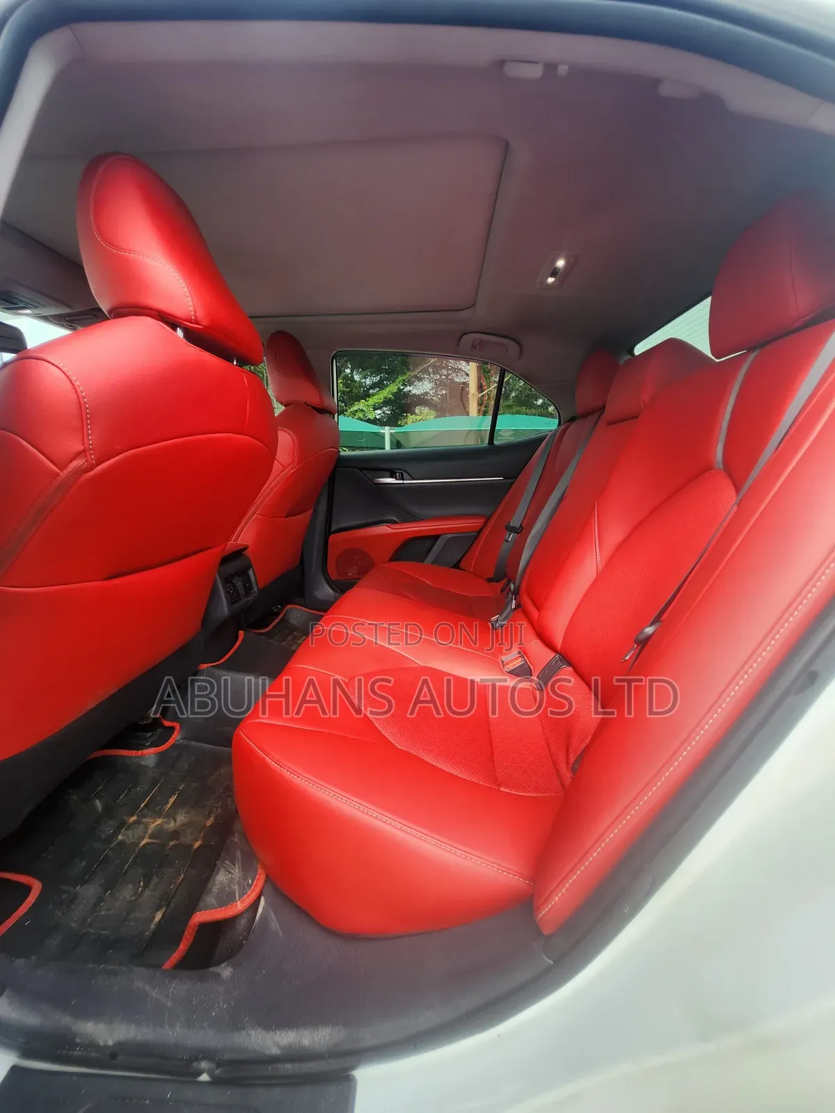 Toyota Camry XSE (2.5L 4cyl 8A) 2019 White