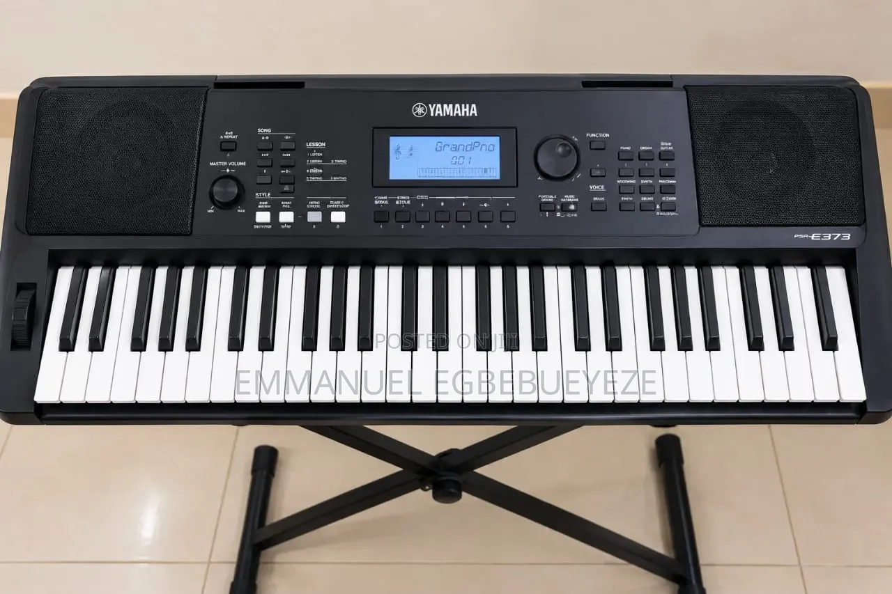 Yamaha PSR E463 61keys Keyboard Piano With Stand & Adapter
