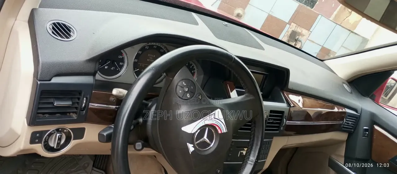 Mercedes-Benz GLK-Class 350 4MATIC 2010 Red